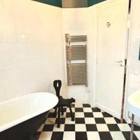 Bohemien And Arty Apartment Paris