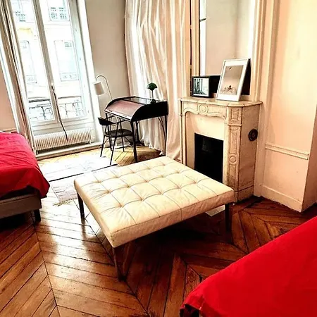Bohemien And Arty Apartment *