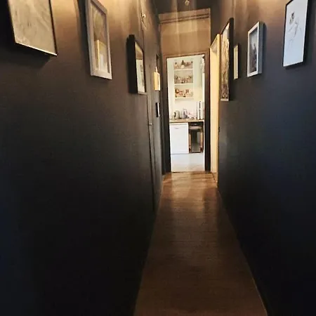Bohemien And Arty Apartment Paris